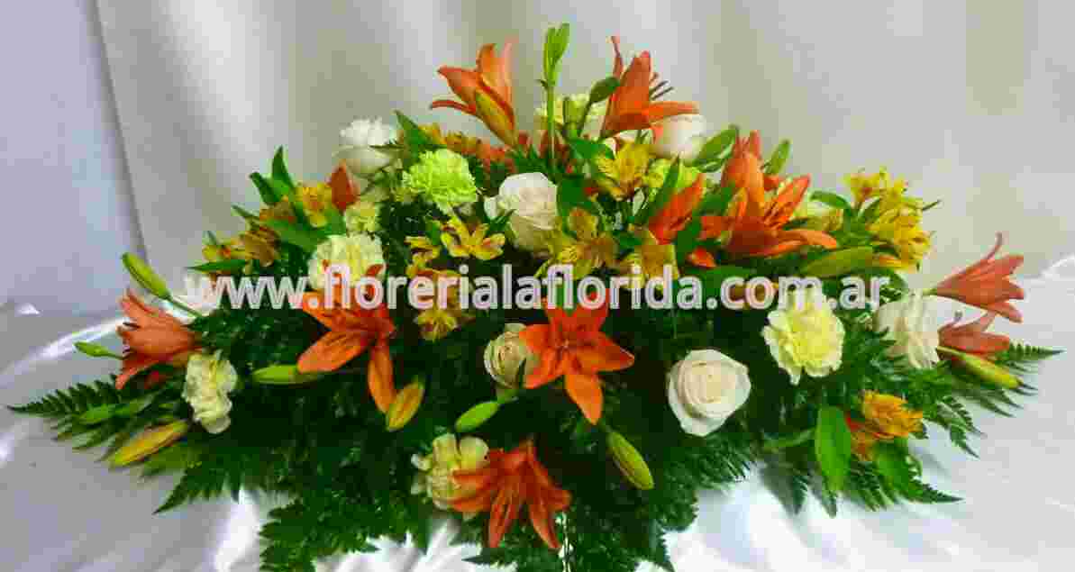 Centro de mesa naranja/salmonado lilium, gerberas, astromelias – Florería  La Florida