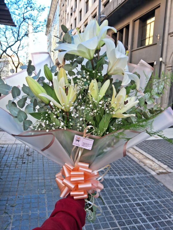 Ramo de liliums mediano - Image 3