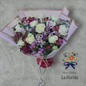 ARB12 Ramo de 12 rosas blancas y astromelias